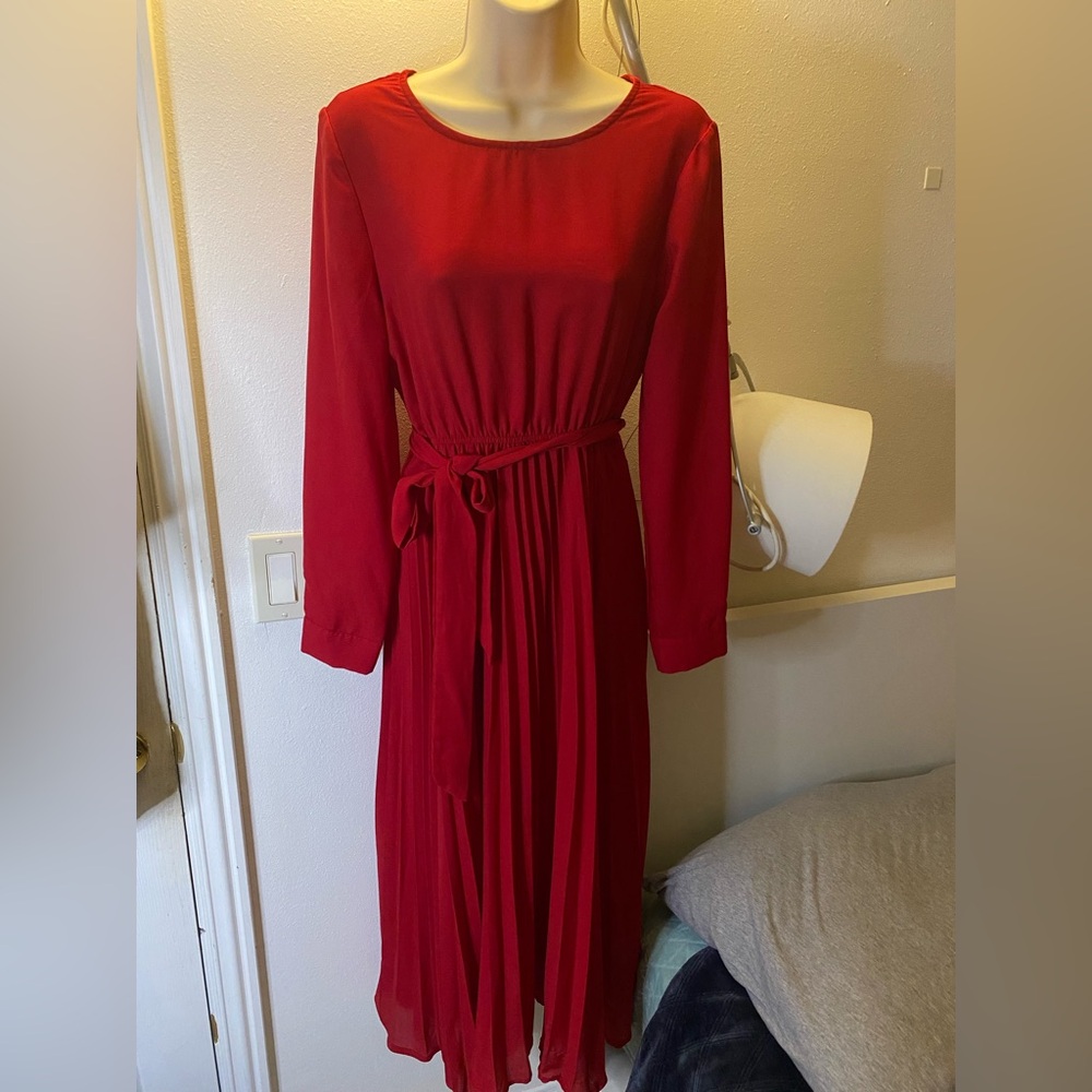 Elegant Red Long Sleeve Dress